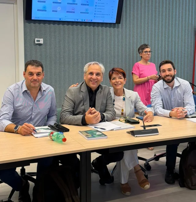 VIA LIBERA ALLA PRE-INTESA AL CCNL SANITÀ PUBBLICA 2025-2027 ✅ 

La delegazione della CISL, guidata dal segretario generale della CISL FP, Roberto Chierchia, ha sottoscritto la pre-intesa al rinnovo contrattuale. Via libera anche da parte di tutte le organizzazioni sindacali presenti al tavolo ARAN.

#Contratto #CCNL #Sanità #SanitàPubblica